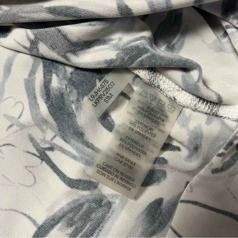 Karl Lagerfeld Liquid Knit Black And White Floral Slinky Top Size XL - Picture 2 of 5